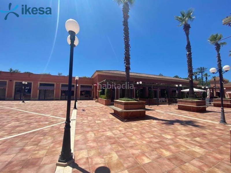 Foto 278c1ea3-ccda-4a56-8387-6765c3f813d7. Locale commerciale in Islantilla golf Islantilla