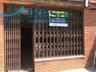 Local commercial à La Redondela. Venta de local comercial en la redondela, huelva.