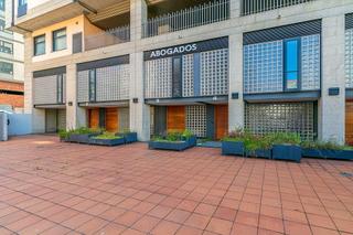 Office space in Bailen 4. Oficina en venta en vigo! espacio amplio y moderno para tu negoc