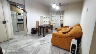 Rez-de-chaussée à Santa Catalina. Venta de piso entresuelo en zona centro de sevilla