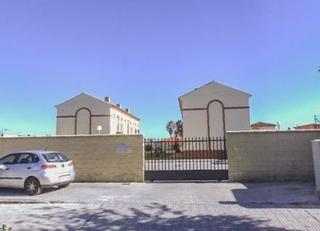 Pis a El Rinconcillo. Venta de piso sin posesión en algeciras cádiz