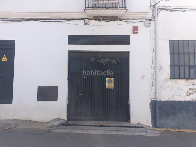 Foto 1f677aa3-7c76-44ac-80b9-410f71b8c878. Aparcament cotxe a Cazalla de la Sierra