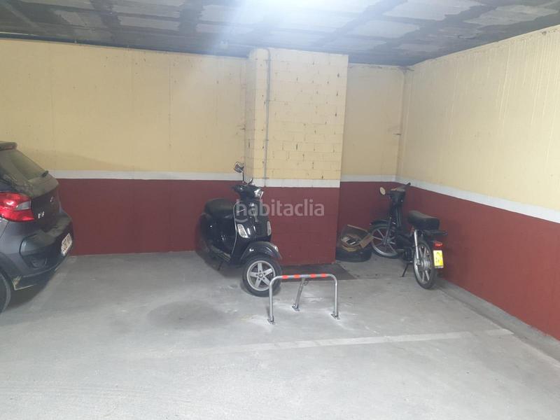 Foto 5c50a17c-5a3b-4b36-8dbd-2df78acddc9d. Aparcament cotxe a Cazalla de la Sierra