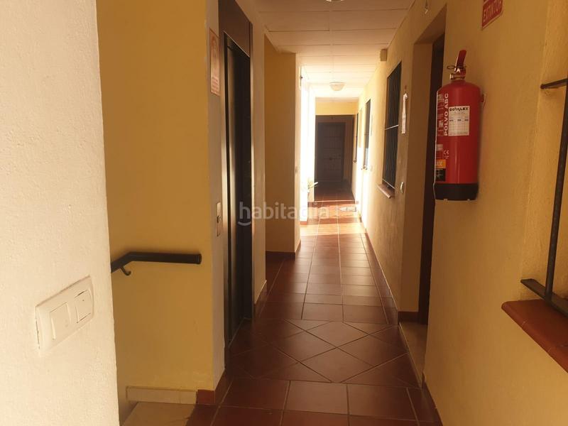 Foto 8254d73c-cd4e-4233-bcf5-a34e691c74a6. Aparcament cotxe a Cazalla de la Sierra