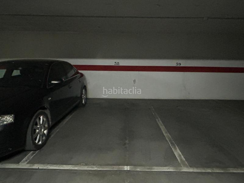 Foto 0c3a23e3-7378-46d4-9ae4-c2a390439e62. Parking coche vente de plaza de garaje , málaga. en Torremolinos