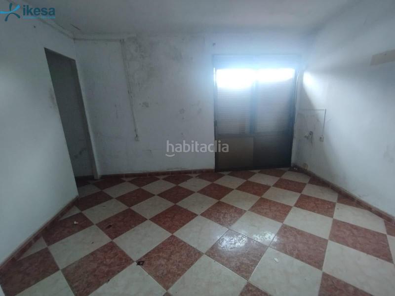 Foto c261efa8-6a36-4905-ae8b-c874418f45df. Piso  en venta , huelva. en Cortegana