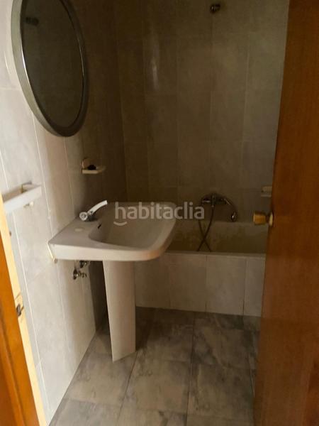 Foto 21843ea5-1d47-4285-99a0-6c44b683f06c. Pis a avenida ribeiro do 31 a Ribadavia