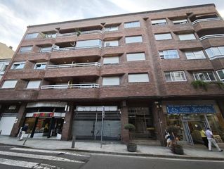 Pis a Avenida ribeiro do 31. Piso amplio en ribadavia
