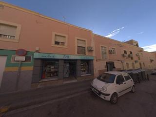 Pis a La Chanca - Pescadería. Venta de piso sin posesión en almeria almería