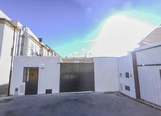 Maison jumelée à El Rinconcillo. Venta de casa sin posesión en algeciras cádiz