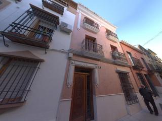 Pis a Las Tinajerías - Juderías. Venta de piso sin posesión en lucena córdoba