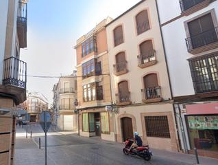Pis a Centro. Venta de piso sin posesión en lucena córdoba