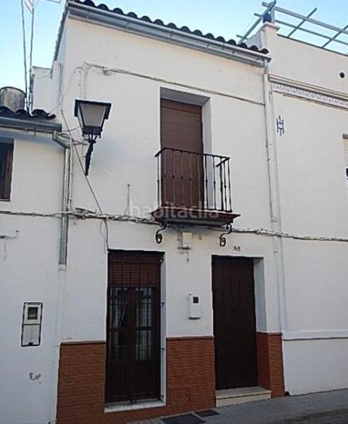 Foto 2d7c9272-f4d2-4b2d-adf9-f77605c92ccd. Maison jumelée dans Constantina