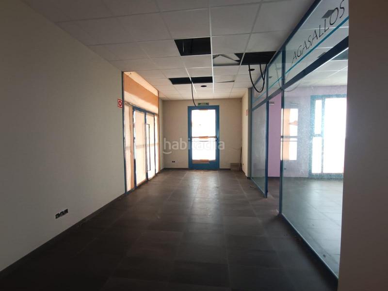 Foto 57e0015d-e37d-4783-86cd-c805194103f3. Locale commerciale in calle ferrol in Mondoñedo