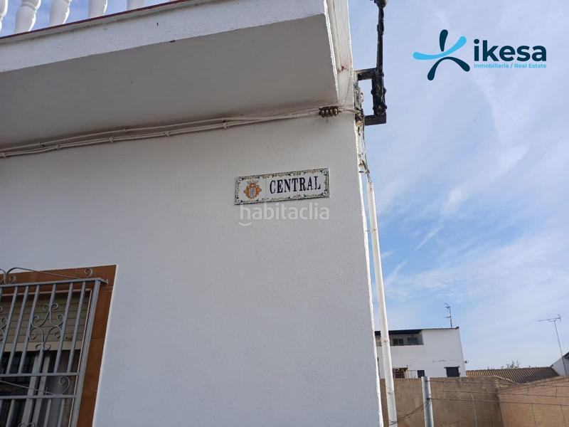 Foto f24588c8-dfbe-4736-b8e8-04180c2b2c43. Casa adossada a Almonte Almonte