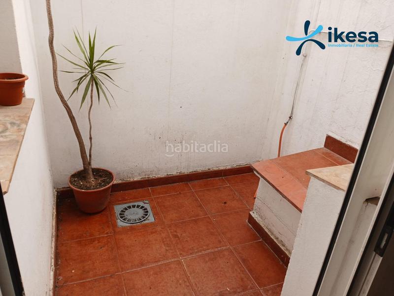 Foto fb9a3b73-2b1f-4ca2-b167-99c5445c7670. Casa adossada a Almonte Almonte