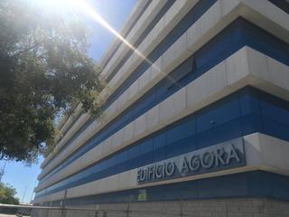 Aparcament cotxe  Calle pino estorbo. Plaza de garaje en sevilla edificio agora hacienda san antonio