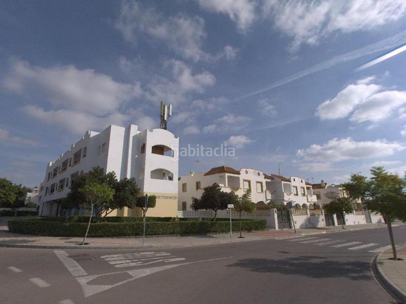 Foto 5ea96709-2d6a-4ae9-b821-06f8558d49a7. Etagenwohnung in Retamar Almería