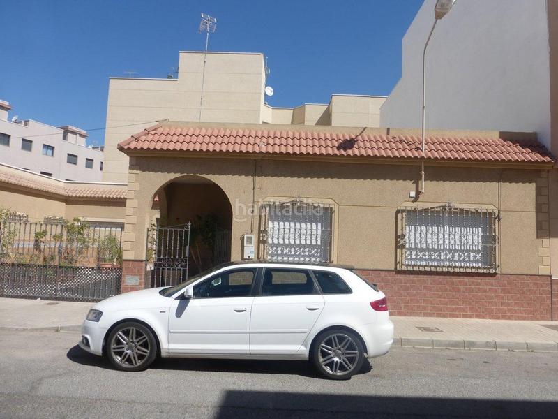 Foto e710ec0a-3c64-4ab8-8519-f5181a5d233c. Towny house in Santo Domingo Ejido (El)