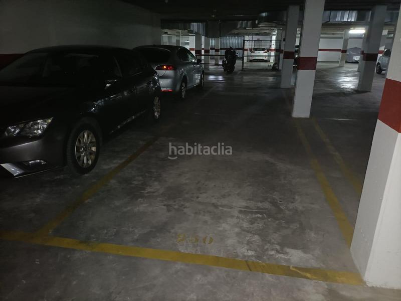 Foto 72cafd26-9710-4e68-a92d-4822f772d0ea. Parking coche en colores - entreparques Sevilla