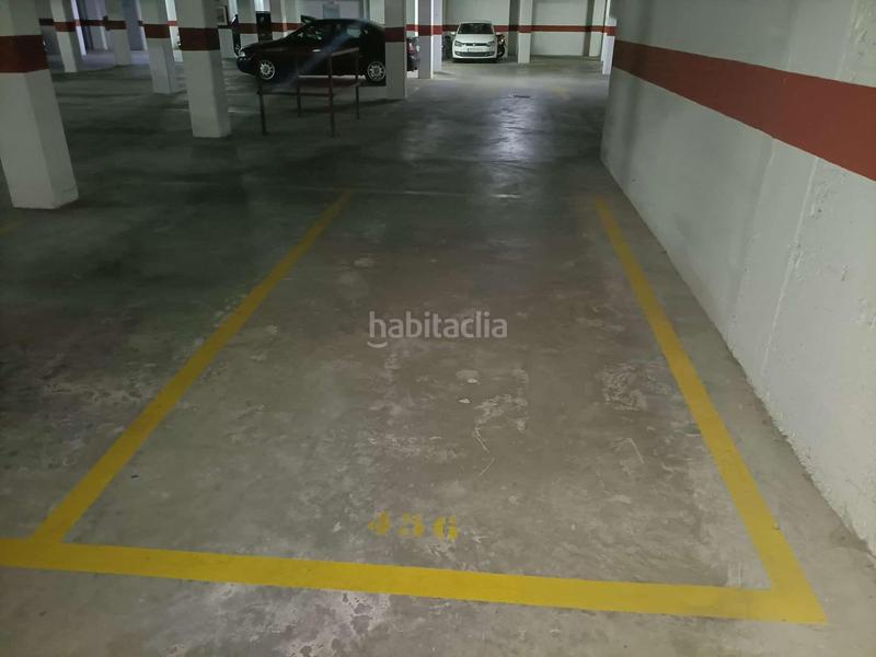 Foto 7808b528-5b79-4be6-bd95-91b4892e21e3. Parking coche en colores - entreparques Sevilla