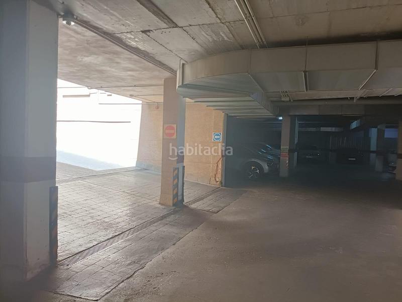 Foto 0520884b-a759-4cba-a7c3-540a0e096782. Posto auto in colores - entreparques Sevilla