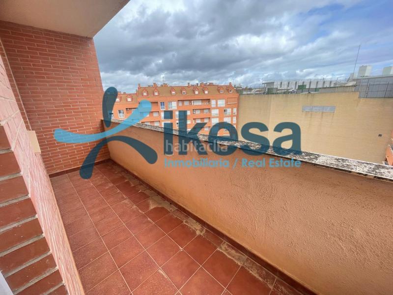 Foto 80229d00-1020-401a-935a-04ceac0650c3. Dachwohnung mit parking in Centro ciudad Linares