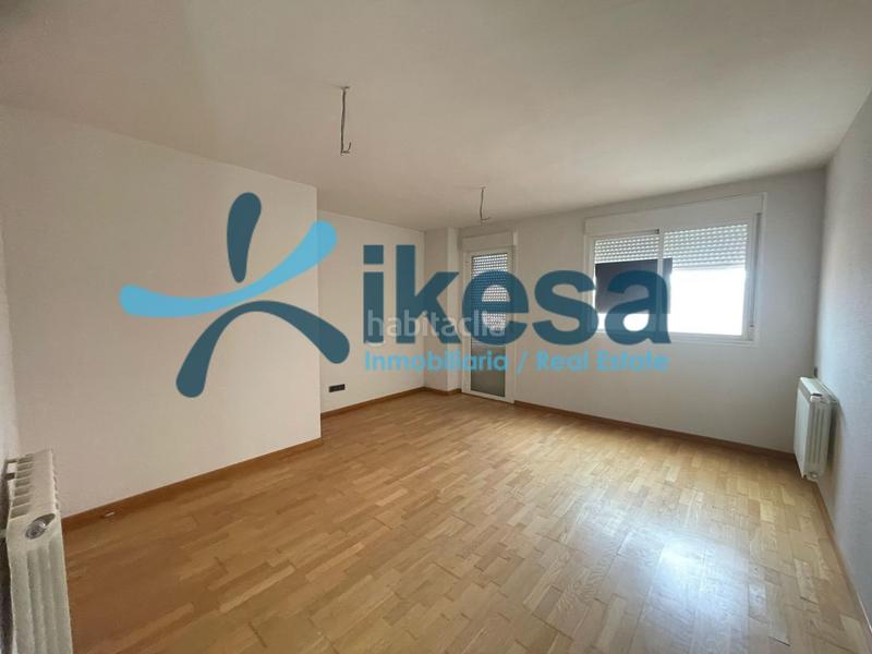 Foto e2870a9f-4261-4b62-a4e5-a2c2f893218f. Dachwohnung mit parking in Centro ciudad Linares