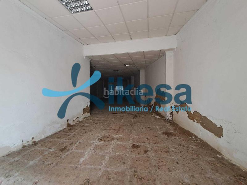 Foto 2a27e58d-7a6f-4f1b-9fbd-b0ce37751dfe. Local comercial local en palma del rio !!!!. en Palma del Río