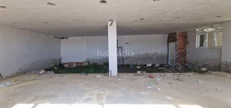 Foto 009a9bb9-f112-485b-b8c3-f503da75e0b6. Locale commerciale in calle trapero pardo 18 in Foz