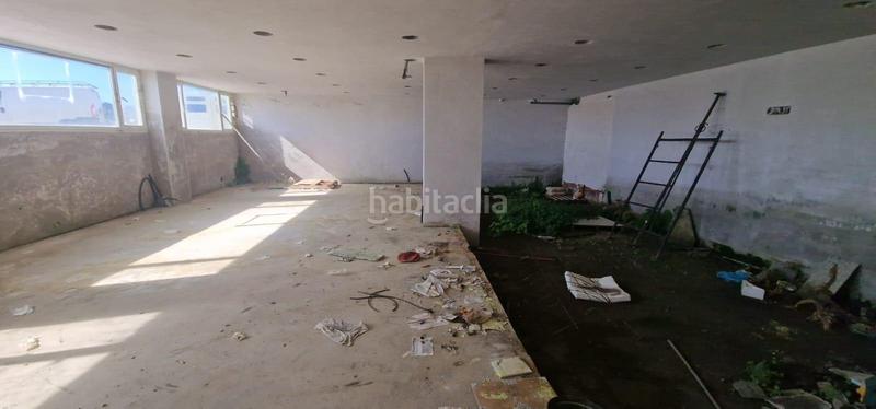 Foto 365f4ed0-e0fb-4c16-8a1b-a3a4513d83c4. Locale commerciale in calle trapero pardo 18 in Foz