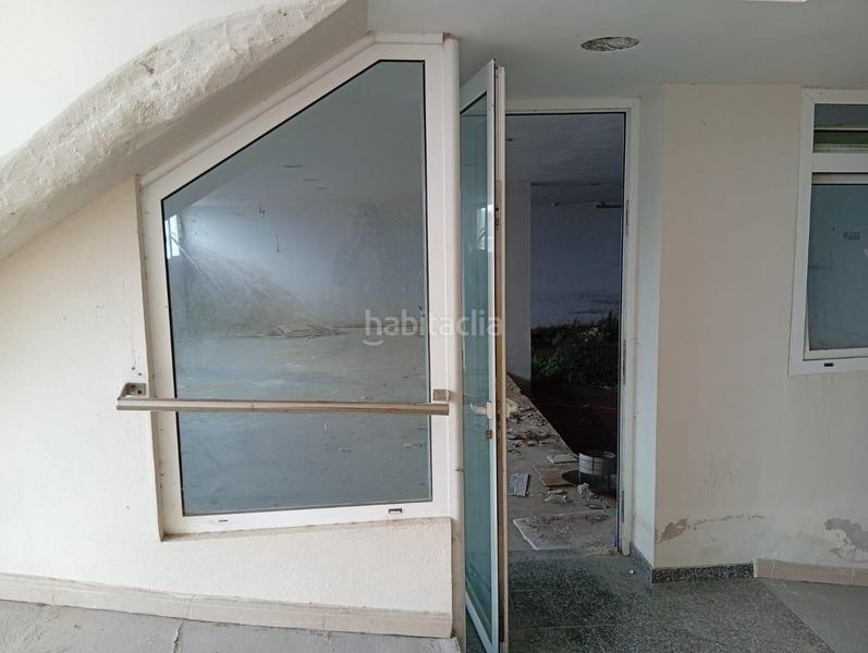 Foto 50ec2647-3787-4963-818f-6ec8cc3c2e38. Locale commerciale in calle trapero pardo 18 in Foz