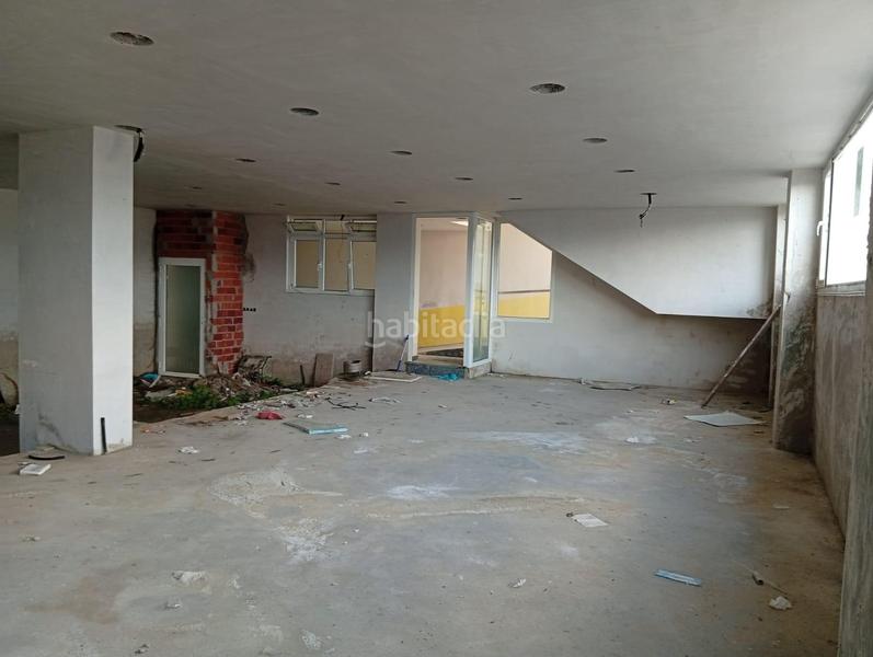 Foto 8dadb0fc-6e4a-4bf7-a419-111ce545e193. Locale commerciale in calle trapero pardo 18 in Foz