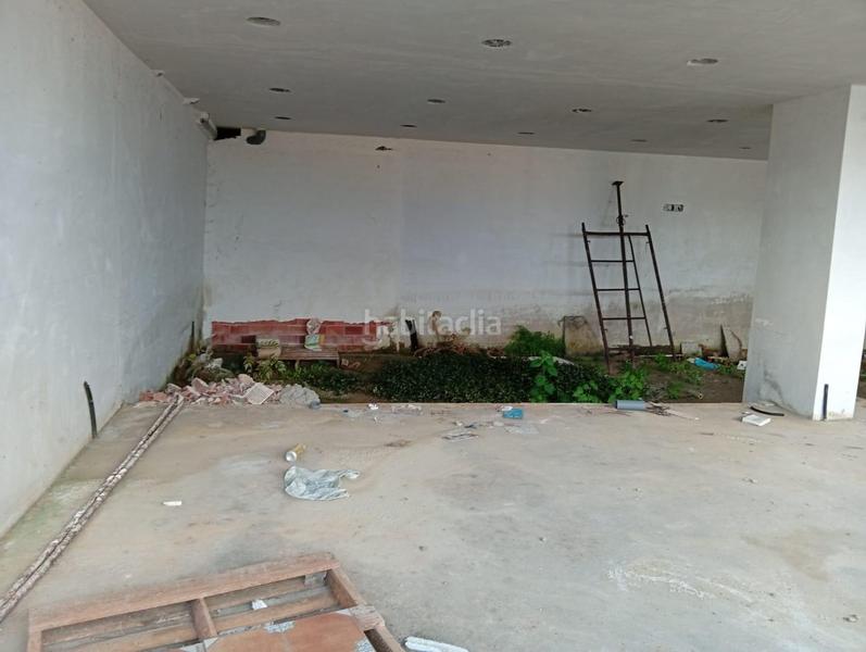 Foto de9cbcfe-dba9-4022-b0cb-e3df5d782552. Locale commerciale in calle trapero pardo 18 in Foz