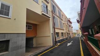 Aparcament cotxe a Las Caletillas - Punta Larga. Venta garajes.