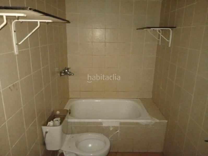 Foto df72e9af-d8d5-400c-80c5-086dca31cac7. Piso casa con ocupas en Bajadilla - Fuente Nueva Algeciras