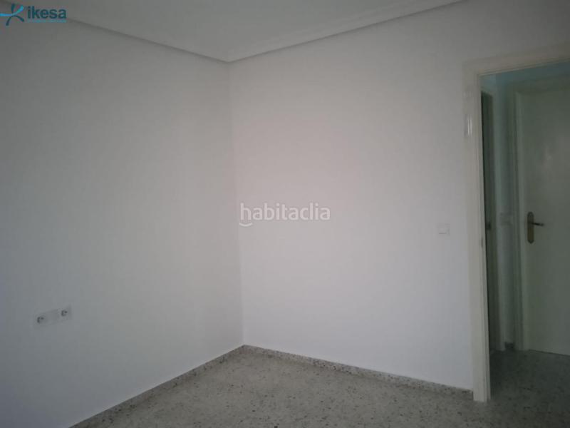 Foto 1c8e1b4f-2d8b-42f9-ba18-e2eac11b9457. Apartament amb aparcament a Norte Mérida