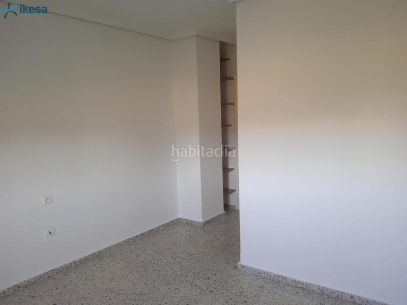 Foto fe485e36-ddfc-4de5-af2f-fe8fb76a6fcd. Apartament amb aparcament a Norte Mérida