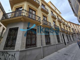 Piso en Centro - Sagrario. Venta de piso en granada  zona centro
