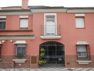Casa adossada a Castilleja de la Cuesta