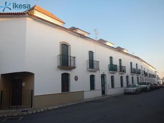 Pis  Cooperativa. Promoción de viviendas en hinojos. vpo. activos inmobiliario sin