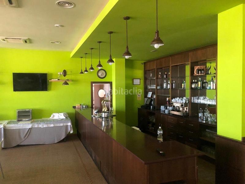 Foto 03b816a3-e5cc-4cda-a73c-f22fc704b835. Edifici a Baeza