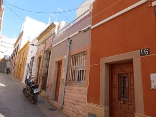 Casa in Esperanza - Quemadero. Venta de casa adosada sin posesión no visitable en almería