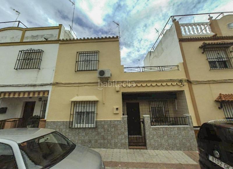 Foto 99ccf3a4-4602-4d87-a1d5-be978fc02f2a. Casa adossada a La Paz Alcalá de Guadaira