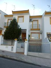 Casa adossada a Mengíbar