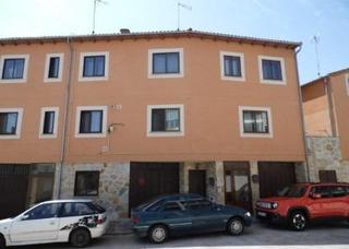 Casa adossada a San Cristóbal de la Cuesta