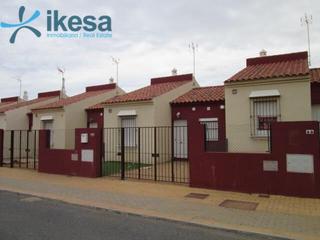 Casa adosada en Ayamonte ciudad. Venta de casa adosada en ayamonte, huelva. activo inmobiliario s