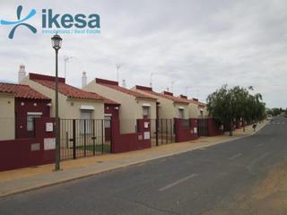 Casa adossada a Ayamonte ciudad. Venta de casa adosada en ayamonte, huelva. activo inmobiliario s