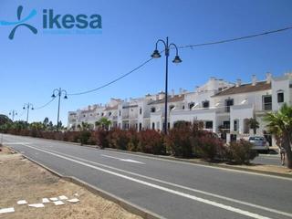 Casa adosada en Isla Canela. Venta de casa adosada en ayamonte, huelva. activo inmobiliario s