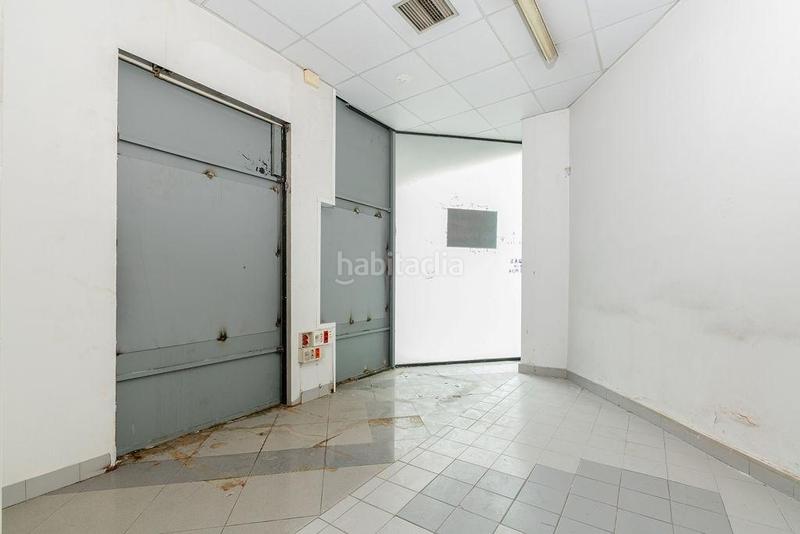 Foto 9f703fc5-c918-4802-b64f-6bdbecf668e7. Business premise in calle venezuela 46 in Plaza España - Corte Inglés Vigo